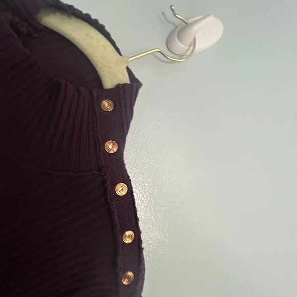 Elie Tahari sweater - Picture 9 of 15